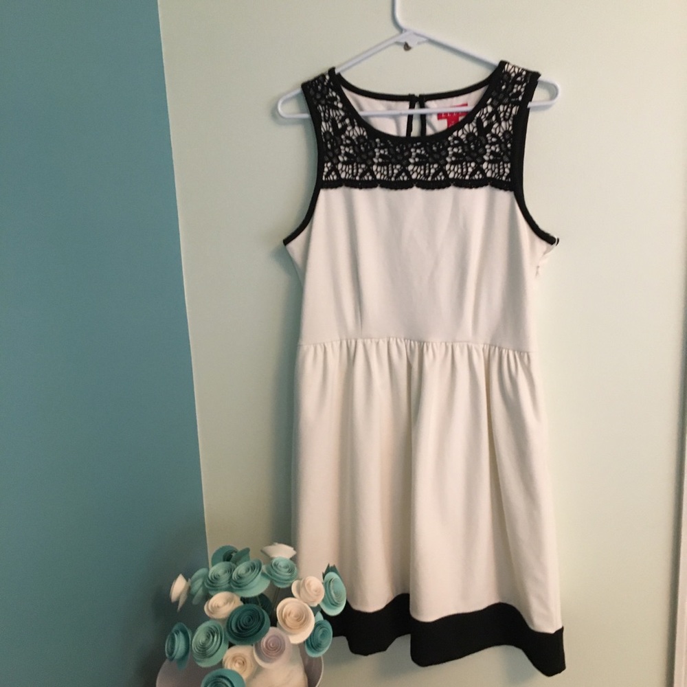 Elle off white dress with black lace trim size 12